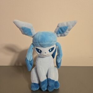 Pokémon Glaceon 8.5" Plush Toy